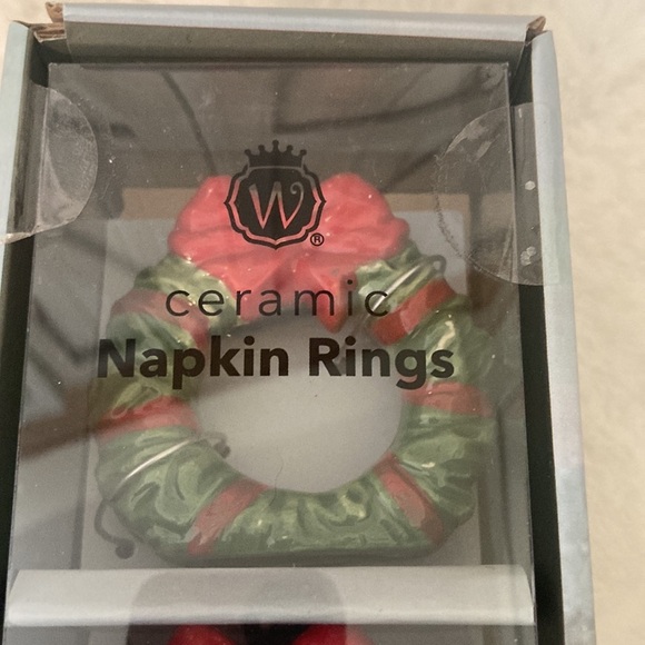 Ceramic Wreath Napkin Rings - Picture 2 of 6